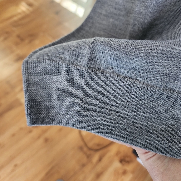 GOODTHREADS 100% MERINO WOOL CREW NECK SWEATER - Picture 7 of 9